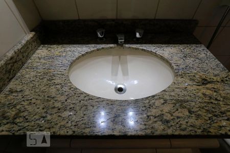 Apartamento para alugar com 200m², 3 quartos e 3 vagas Apartamento para alugar com 200m², 3 quartos e 3 vagasBanheiro 2 Suite