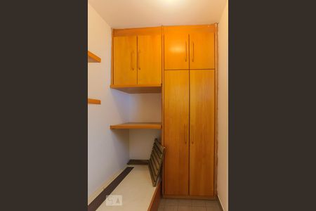Apartamento para alugar com 200m², 3 quartos e 3 vagas Apartamento para alugar com 200m², 3 quartos e 3 vagasQuarto de Serviço