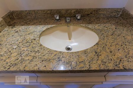Lavabo de apartamento para alugar com 3 quartos, 200m² em Jardim Vila Mariana, São Paulo