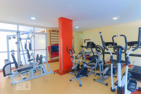 Apartamento para alugar com 200m², 3 quartos e 3 vagas Apartamento para alugar com 200m², 3 quartos e 3 vagasAcademia