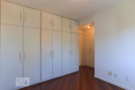 Apartamento para alugar com 200m², 3 quartos e 3 vagas Apartamento para alugar com 200m², 3 quartos e 3 vagasQuarto 2 Suite