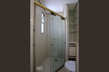 Apartamento para alugar com 200m², 3 quartos e 3 vagas Apartamento para alugar com 200m², 3 quartos e 3 vagasBanheiro da Suite