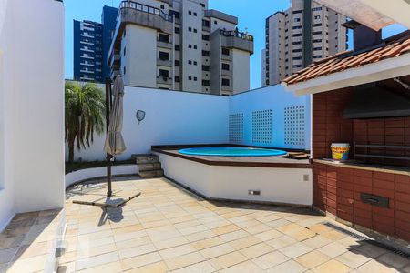 Apartamento para alugar com 200m², 3 quartos e 3 vagas Apartamento para alugar com 200m², 3 quartos e 3 vagasPiscina