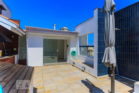 Apartamento para alugar com 200m², 3 quartos e 3 vagas Apartamento para alugar com 200m², 3 quartos e 3 vagasÁrea da Piscina