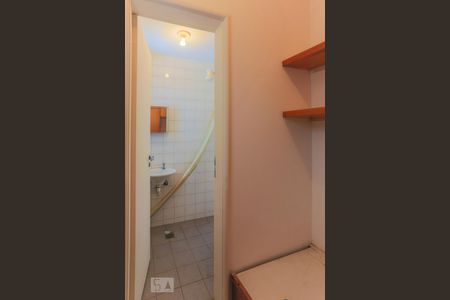 Apartamento para alugar com 200m², 3 quartos e 3 vagas Apartamento para alugar com 200m², 3 quartos e 3 vagasQuarto de Serviço