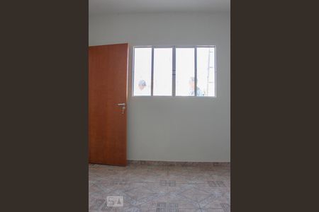 QUARTO de casa para alugar com 1 quarto, 68m² em Vila Mazzei, São Paulo