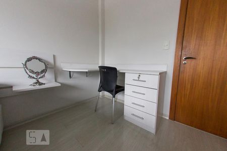 Quarto 1 de apartamento para alugar com 2 quartos, 82m² em Partenon, Porto Alegre