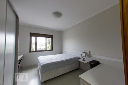 Quarto 1 de apartamento para alugar com 2 quartos, 82m² em Partenon, Porto Alegre