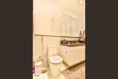 Apartamento à venda com 167m², 3 quartos e 1 vagaSuíte - Banheiro