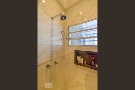 Apartamento à venda com 167m², 3 quartos e 1 vagaSuíte - Banheiro