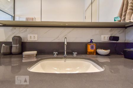 Apartamento à venda com 167m², 3 quartos e 1 vagaSuíte - Banheiro