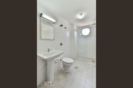 Apartamento à venda com 79m², 2 quartos e 1 vaga Apartamento à venda com 79m², 2 quartos e 1 vagaBanheiro Social