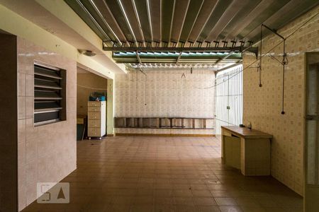 Casa à venda com 330m², 3 quartos e 5 vagasQuintal do Fundo 