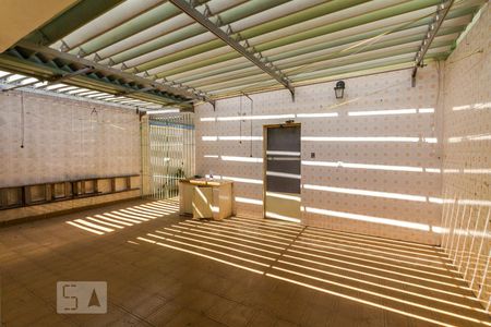 Casa à venda com 330m², 3 quartos e 5 vagasQuintal do Fundo - Zetaflex Aberto 