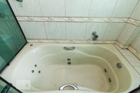 Casa à venda com 330m², 3 quartos e 5 vagasBanheira do Banheiro Social 3 