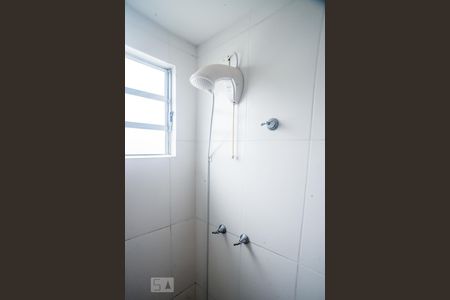 Banheiro de apartamento à venda com 2 quartos, 48m² em Protásio Alves, Porto Alegre