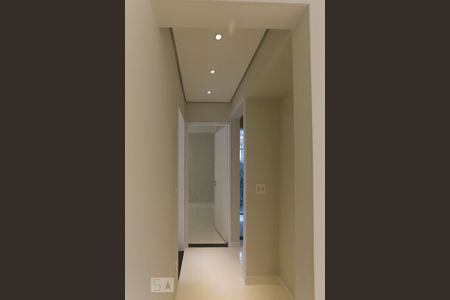 Corredor de apartamento à venda com 2 quartos, 64m² em Jardim Patente Novo, São Paulo