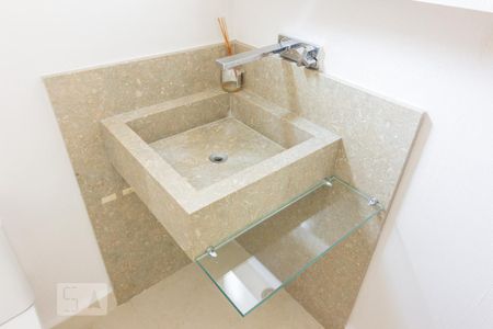 Lavabo de casa para alugar com 3 quartos, 165m² em Vila Ester (zona Norte), São Paulo