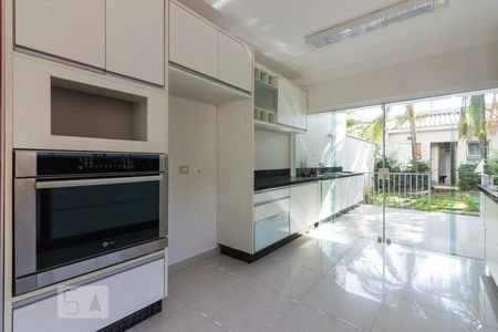 Casa para alugar com 165m², 3 quartos e 2 vagasCozinha