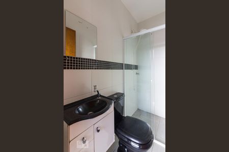 Casa para alugar com 165m², 3 quartos e 2 vagasBanheiro de Serviço