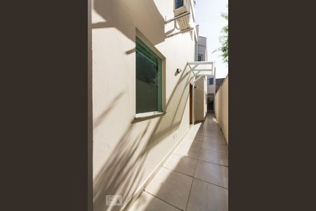 Casa para alugar com 165m², 3 quartos e 2 vagasCorredor Lateral