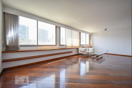 Sala de apartamento para alugar com 3 quartos, 170m² em Vila Suzana, São Paulo