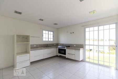Casa de condomínio para alugar com 400m², 4 quartos e 4 vagasCozinha