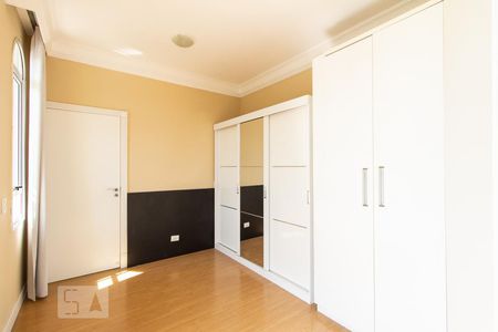 Casa de condomínio para alugar com 400m², 4 quartos e 4 vagasSuíte 2