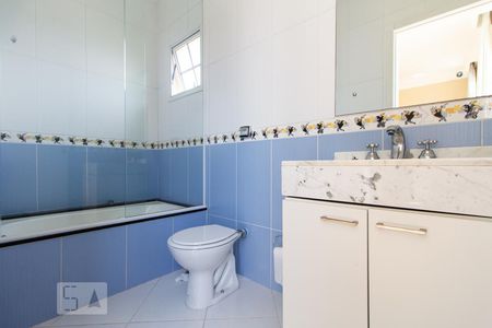 Casa de condomínio para alugar com 400m², 4 quartos e 4 vagasBanheiro Suíte 2