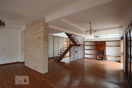 Sala de casa para alugar com 4 quartos, 309m² em Pacaembu, São Paulo