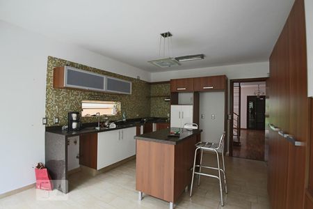 Cozinha de casa para alugar com 4 quartos, 309m² em Pacaembu, São Paulo