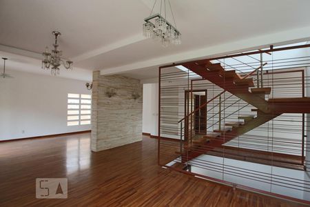 Sala de casa para alugar com 4 quartos, 309m² em Pacaembu, São Paulo