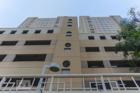 Apartamento para alugar com 37m², 1 quarto e 1 vagaFachada