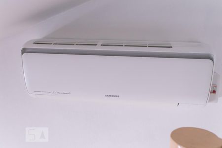 Casa de condomínio à venda com 90m², 2 quartos e 2 vagasAr condicionado