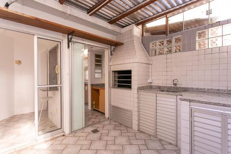 Casa de condomínio à venda com 90m², 2 quartos e 2 vagasÁrea de Serviço e Churrasqueira