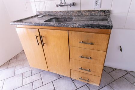 Casa de condomínio à venda com 90m², 2 quartos e 2 vagasDetalhe cozinha