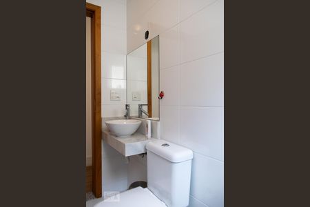 Casa à venda com 450m², 3 quartos e 8 vagas Casa à venda com 450m², 3 quartos e 8 vagasBANHEIRO QUARTO 2