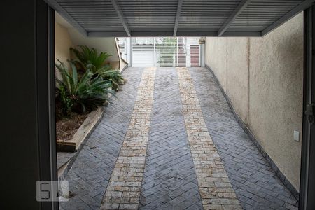 Casa à venda com 450m², 3 quartos e 8 vagas Casa à venda com 450m², 3 quartos e 8 vagasENTRADA GARAGEM