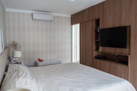 Casa à venda com 450m², 3 quartos e 8 vagas Casa à venda com 450m², 3 quartos e 8 vagasQUARTO 3 SUITE