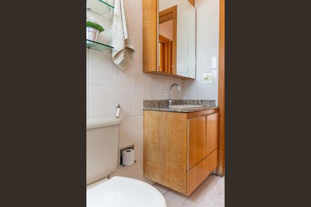 Banheiro de apartamento para alugar com 2 quartos, 60m² em Chácara Inglesa, São Paulo