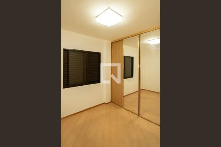 Quarto 1 de apartamento para alugar com 2 quartos, 60m² em Chácara Inglesa, São Paulo