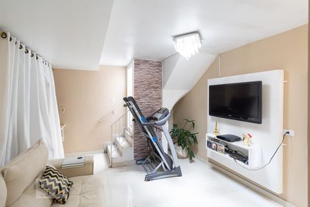 Sala de casa para alugar com 1 quarto, 50m² em Jardim Aeroporto, São Paulo