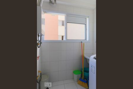 Apartamento à venda com 68m², 2 quartos e 1 vagaÁrea de Serviço