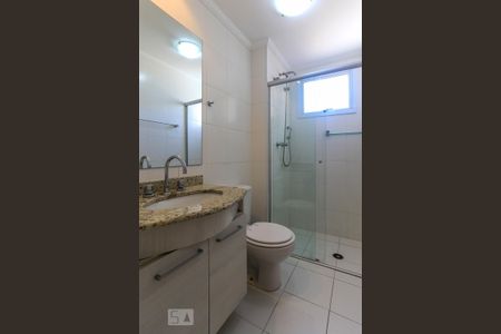 Banheiro de apartamento à venda com 2 quartos, 68m² em Vila Mariana, São Paulo