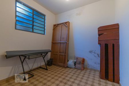 Casa à venda com 166m², 3 quartos e 2 vagasQuarto de serviço