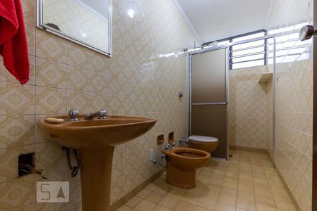 Casa à venda com 166m², 3 quartos e 2 vagasBanheiro