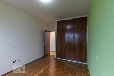 Casa à venda com 166m², 3 quartos e 2 vagasQuarto 2