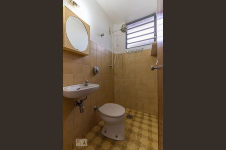 Casa à venda com 166m², 3 quartos e 2 vagasBanheiro de serviço