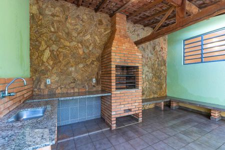 Casa à venda com 166m², 3 quartos e 2 vagasChurrasqueira