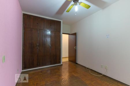 Casa à venda com 166m², 3 quartos e 2 vagasQuarto 1